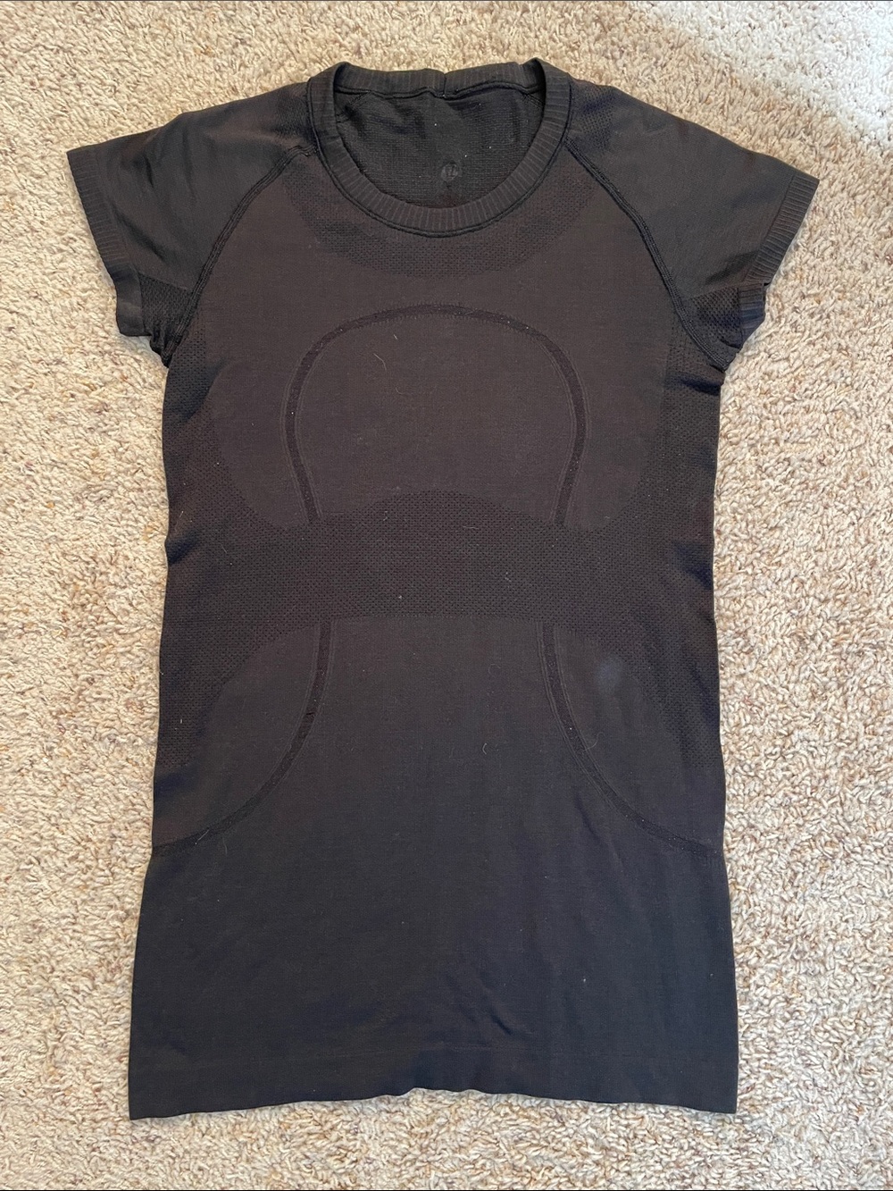 Lululemon Swiftly Tech Short Sleeve Shirt 2.0 – Seamless Activewear Tee